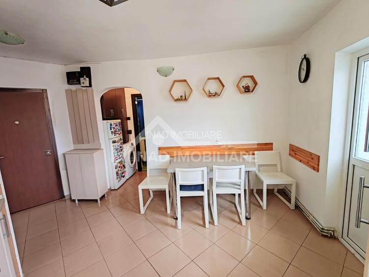 Apartament cu 2 camere, 2 balcoane, Marasti Strada Lacul Rosu - 11