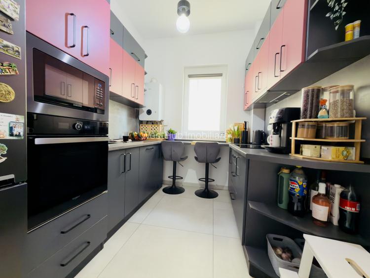 Apartament 3 camere, decomandat, etajul 1, 2 locuri de parcare in Giroc - 8