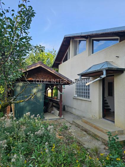 Bolintin Vale-casa 3 camere, toate utilitatile,teren 1000 mp, garaj, libera,acte - 12