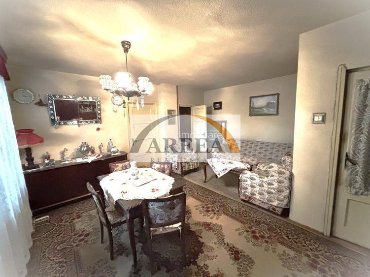 De renovat - 2 camere - Metrou Piata Romana - etaj 3 - 2