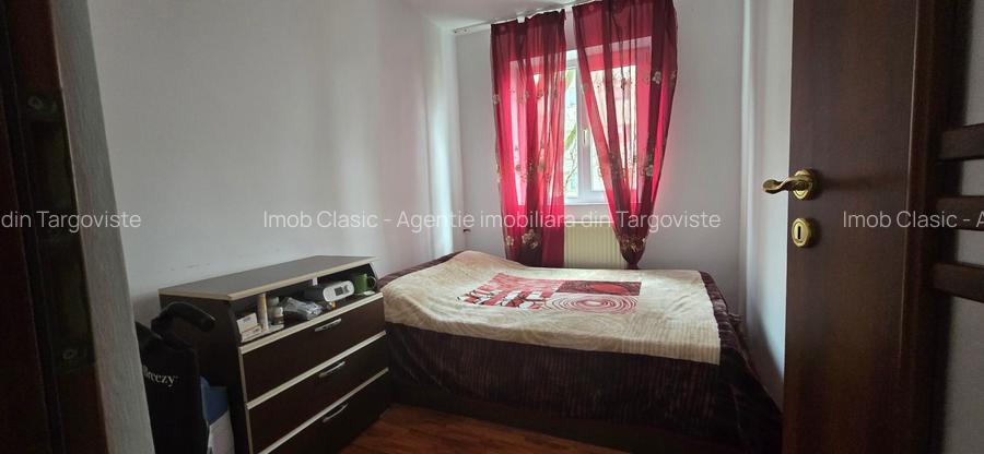 Închiriere apartament 3camere, etaj 1 , micro 5 Târgoviște - 5