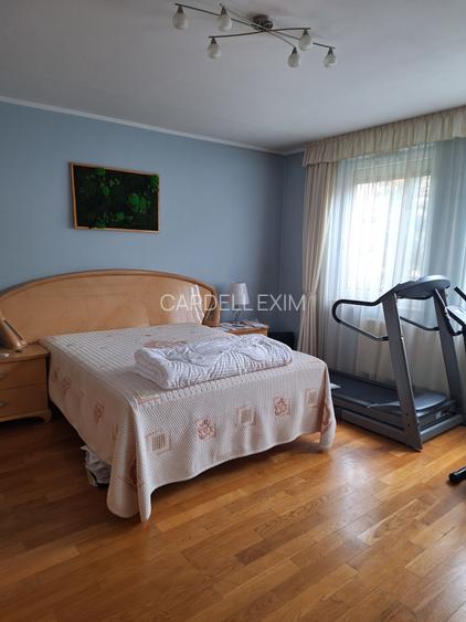 Casa ultracentrala - 9