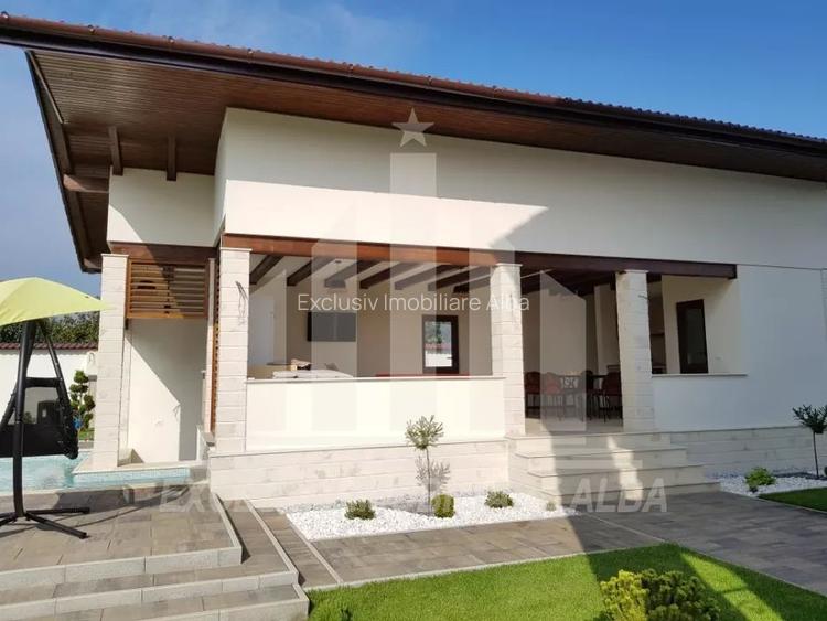 Casa individuala | Piscina | 400 mp | 1009 mp teren | Cetate - 2