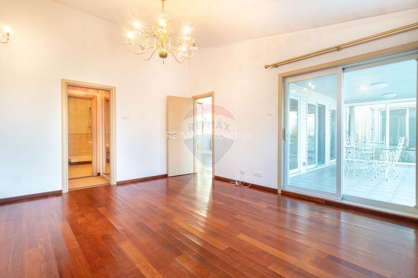 Vanzare Vila 5 camere cu semineu, piscina si priveliste lac piscicol - 6