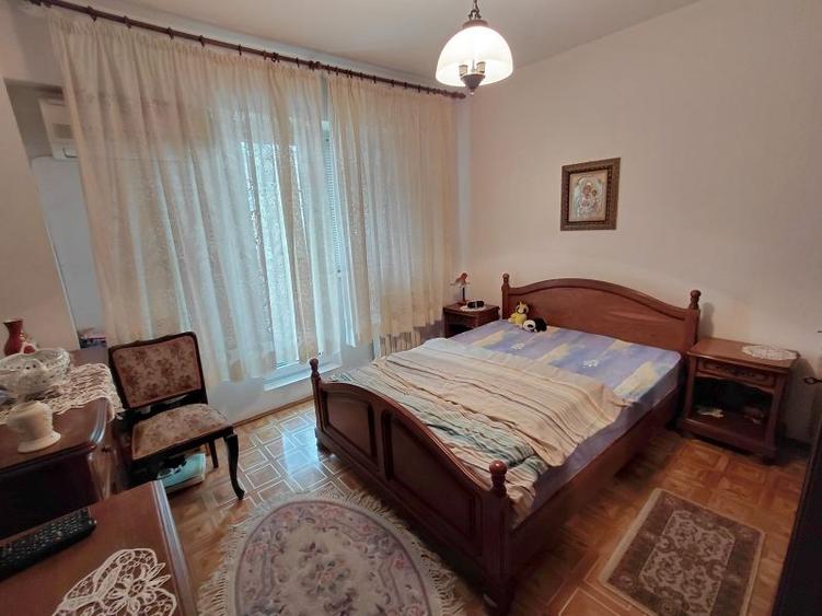 Calea Calarasi , 2 camere, imobil 1996,etaj 4 .61.66 mp