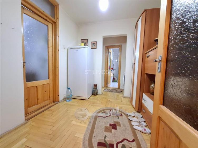 Liber, apartament 3 camere, Nicolina 2, baie cu geam, 60 mp utili - 12