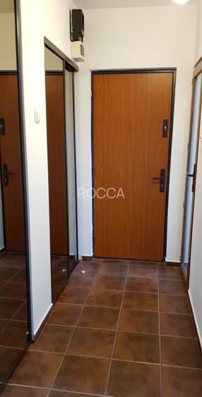 Garsoniera la 3 minute de metrou, balcon, zona Titan - 5