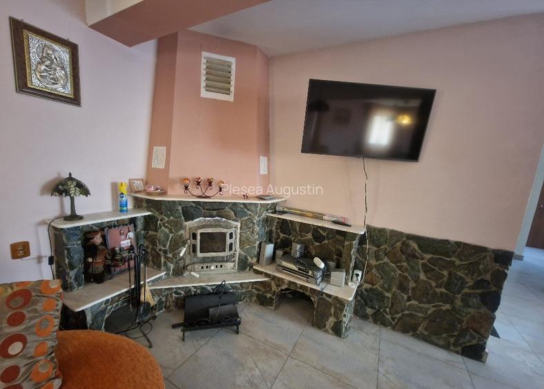 Vila / casa de vânzare  - 6