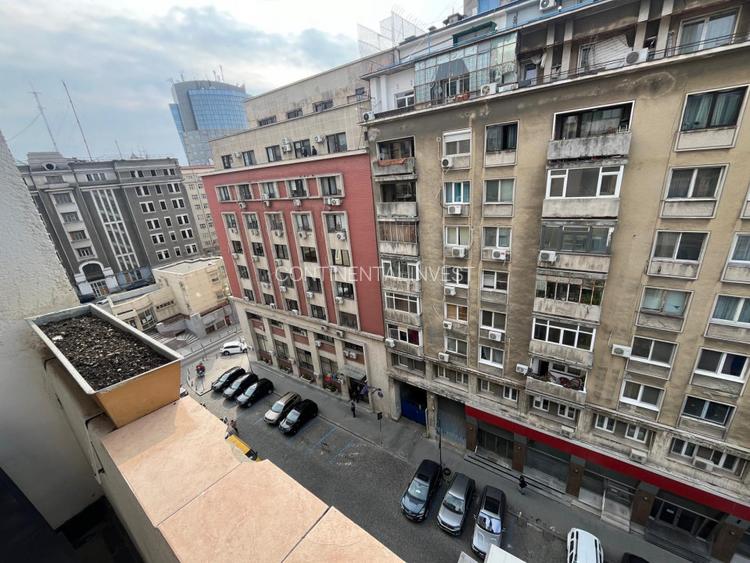 Apartament cu 3 camere cu vedere pe Regina Elisabeta / Ultracentral / Risc 1 - 3