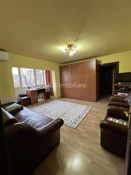 Etaj 2 cu 2 bai si 2 balcoane - 5