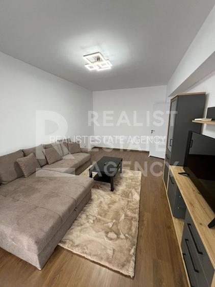 Vânzare, apartament 2 camere, zona Titan - 3