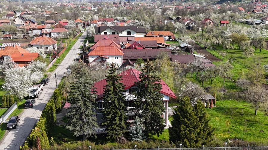 Refugiu de weekend sau business turistic, vila spatioasa, teren 1632 mp - 19