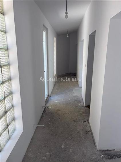 Construcție cu două camere și beci - Burdujeni - 10