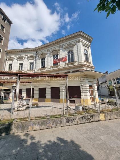 Casa lui Nicolae Dinischiotu - 60 camere - Imobil Istoric - 31