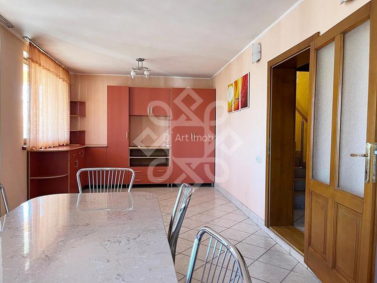 Vila de vanzare pe Malul Crisului, strada Facliei Oradea - 19