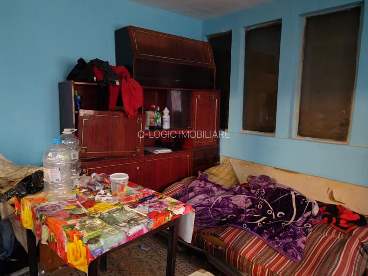 Casa 2 camere libera la vanzare zona Craiter - 3