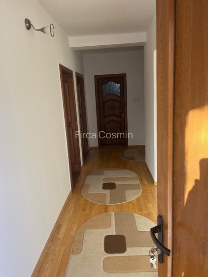 PROPRIETAR,vand casa Sura Mica,suprafata utila 92mp. - 10