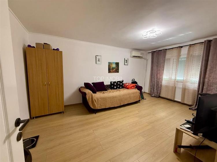 Apartament cu 2 camere decomandat, etajul 1 - Cug - bulevard - 3