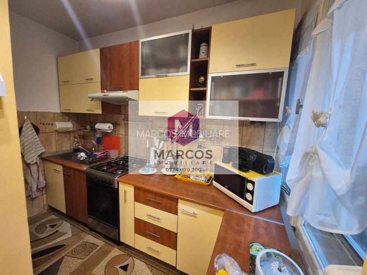 Vand casa 2 camere Moroasa - 4