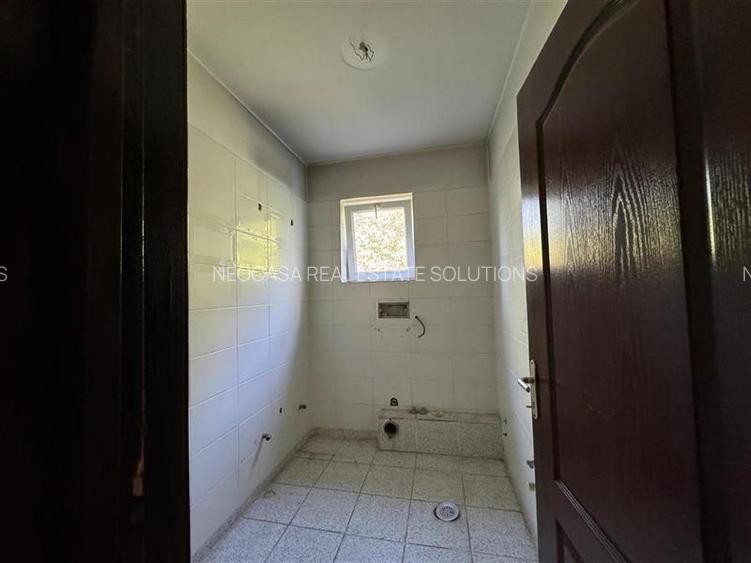 Vila Iancu Nicolae // 450 mp utili // 841 mp teren // Necesita renovare - 28