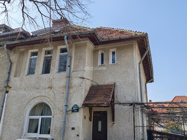 Ultracentral, casa cocheta pe o strada speciala! - 2