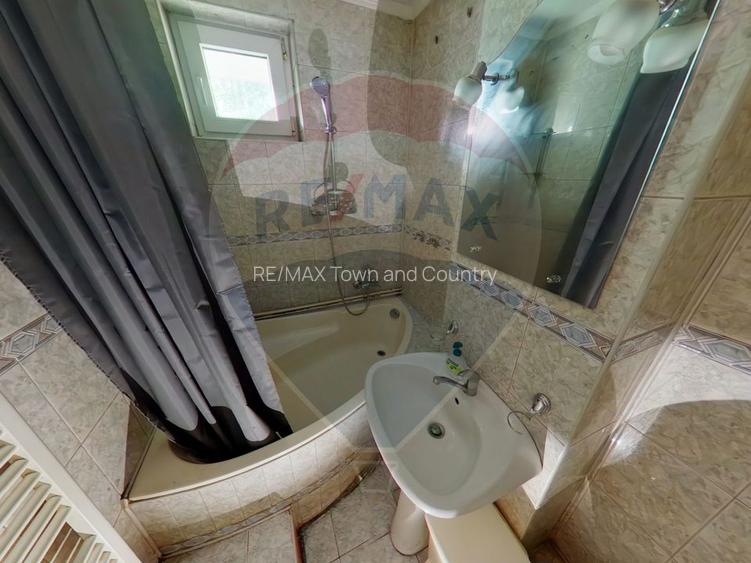 Apartament cu 4 camere de vânzare în zona Vest - 4