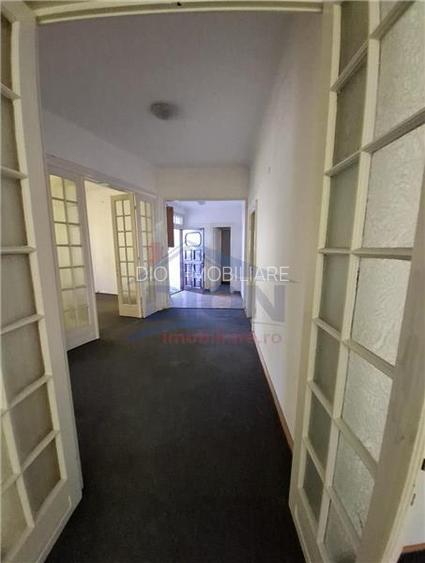 International British School - Str  Agricultori - 4