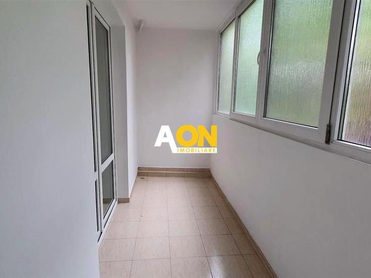 Apartament 3 camere, 105 mp utili, parțial mobilat, zona Gara