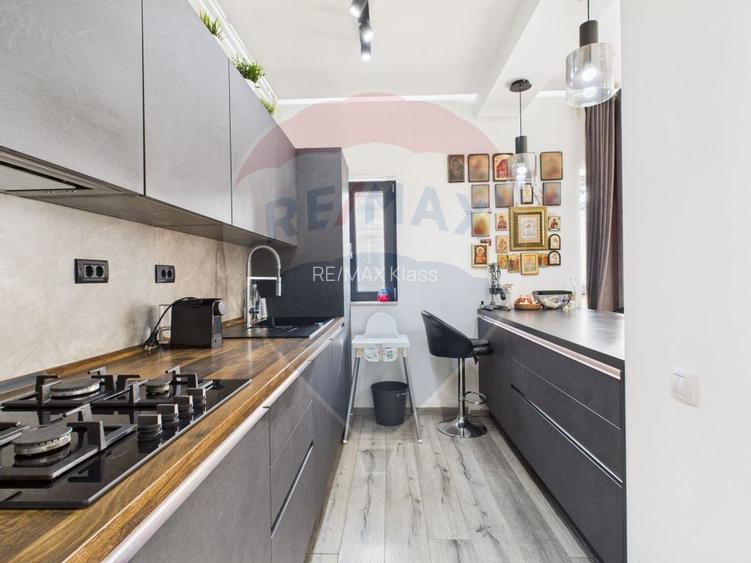 Apartament de vanzare - 3 camere 102mp + Terasa cu foisor 45mp - 6