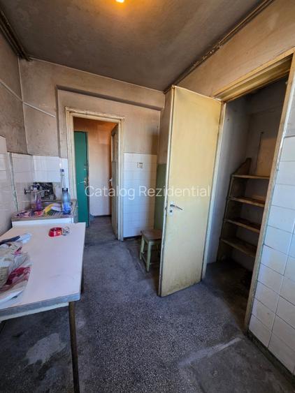 Apartament cu 3 camere de vanzare in zona Grivita - metrou Basarab 1 min. - 18