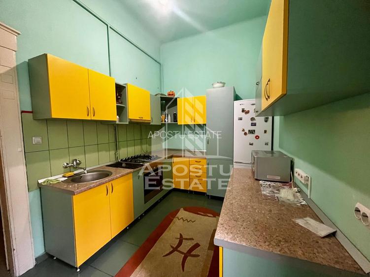 Apartament 2 camere in cladire istorica,etaj intermediar,zona Neptun - 12