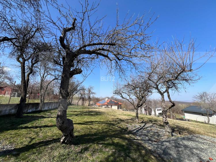 Casa renovabila de vanzare cu teren de 1300mp - 2