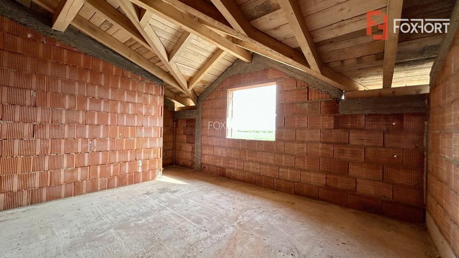 Duplex cu 4 camere si teren de 372 mp - zona Sanandrei - 12