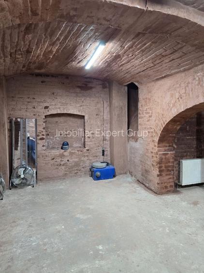 Spatiu comercial 300 mp Dacia - 16