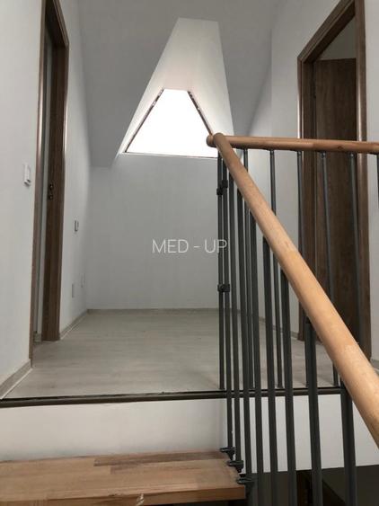 Judetul Valcea  com. Zatreni teren in suprafata 33 ha - 17