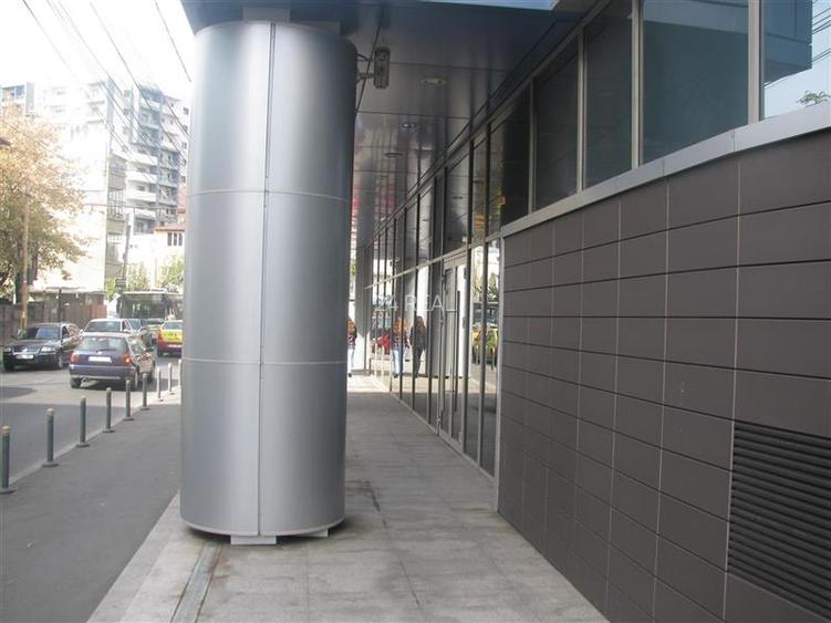 Vanzare cladire de birouri inchiriata integral - Yield 8% - 6