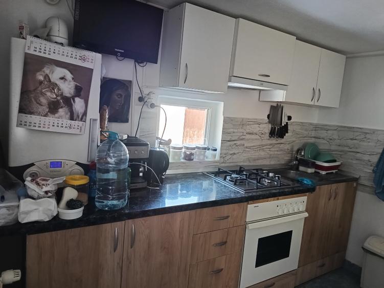 Casa 3 camere bucătărie,baie la 8,5 km de Selgros Craiova - 4