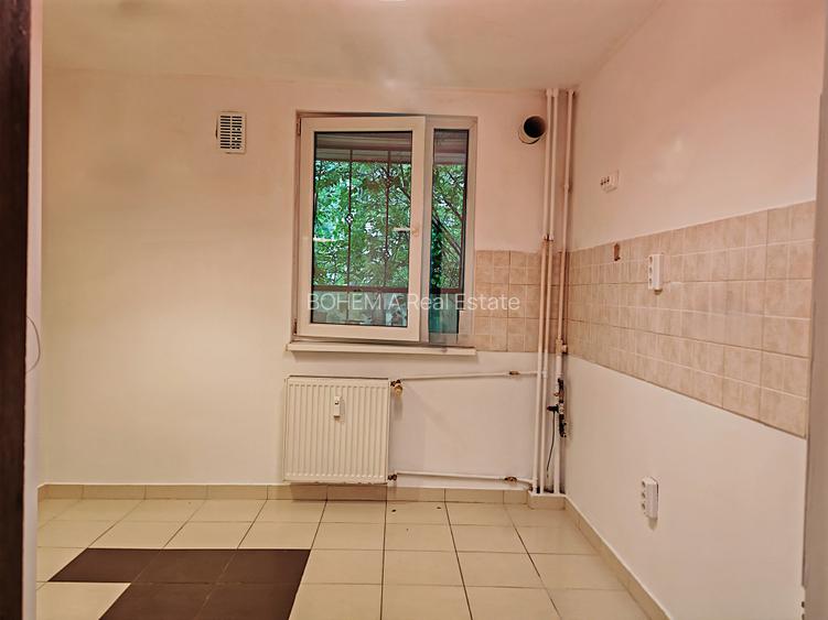 Apartament 3 camere decom - Jean Steriadi - Aleea Giurgeni - instalatii refacute - 3