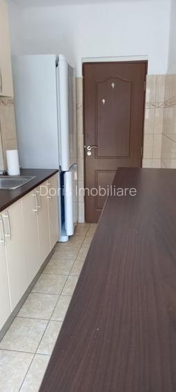 APARTAMENT 2 CAMERE PIATA ROMANA LINGA METROU - 45