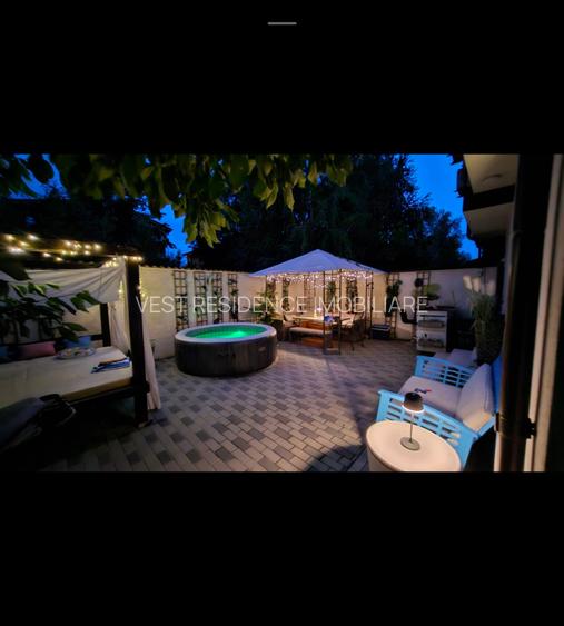 Casă tip insiruită cu 3 camere, colt. Comision 0 - 3