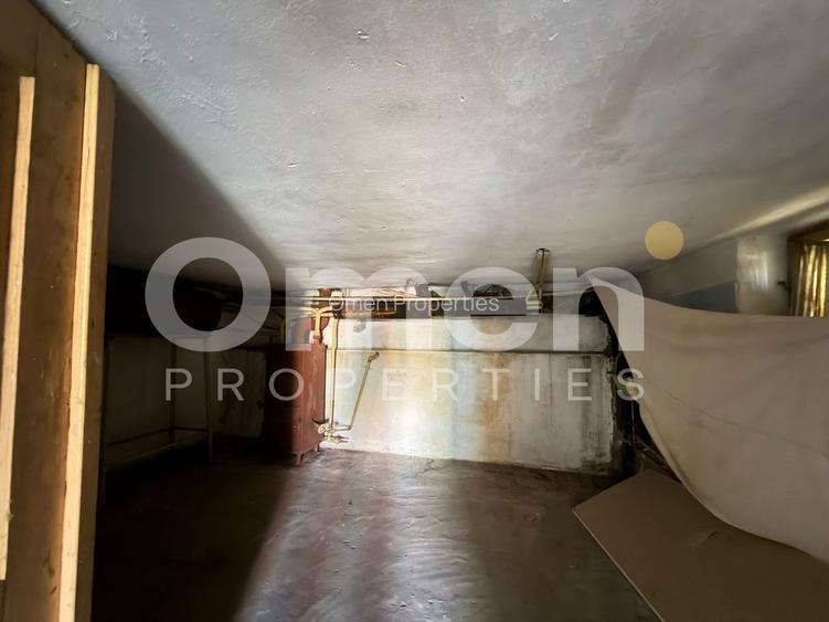 Casa de vanzare cu 446 mp teren si garaj, situata in zona centrala - 12