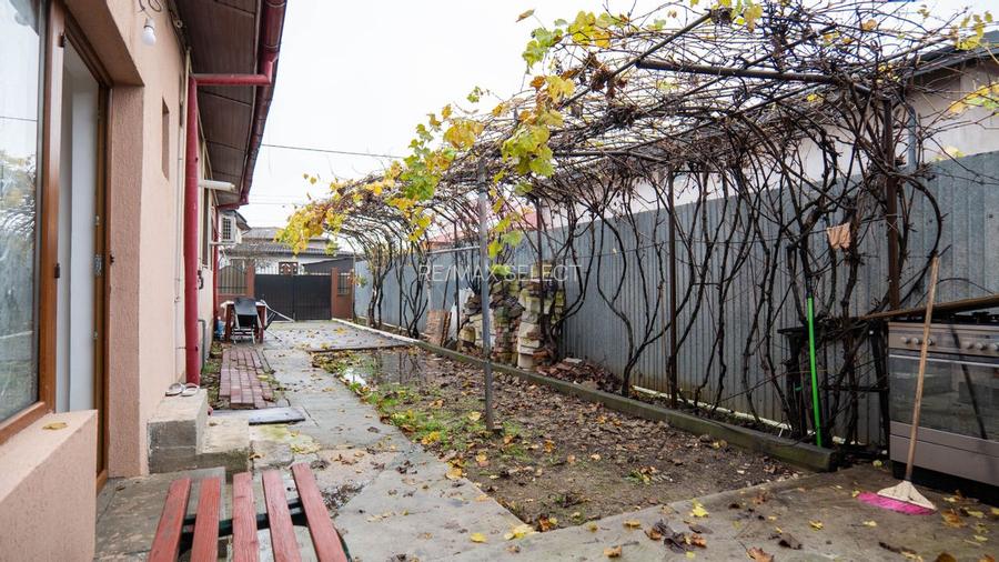 Vanzare casă individuala 4 camere, curte, Chitila -3 minute de scoala - 25