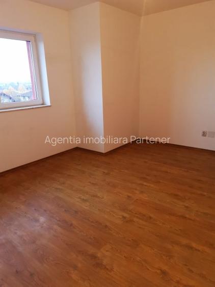 Vila P+E, Stefanesti - Cetate, teren 543 mp - 28