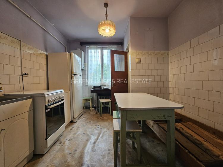 Apartament exclusivist cu garaj si boxa-decomandat--2 balcoane,zona Cuza Voda - 12