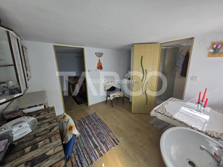 Casa individuala de vanzare 387mpu curte 624mp Sura Mica Sibiu - 25