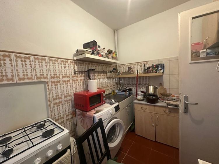 Pajura langa Policlinica - 6