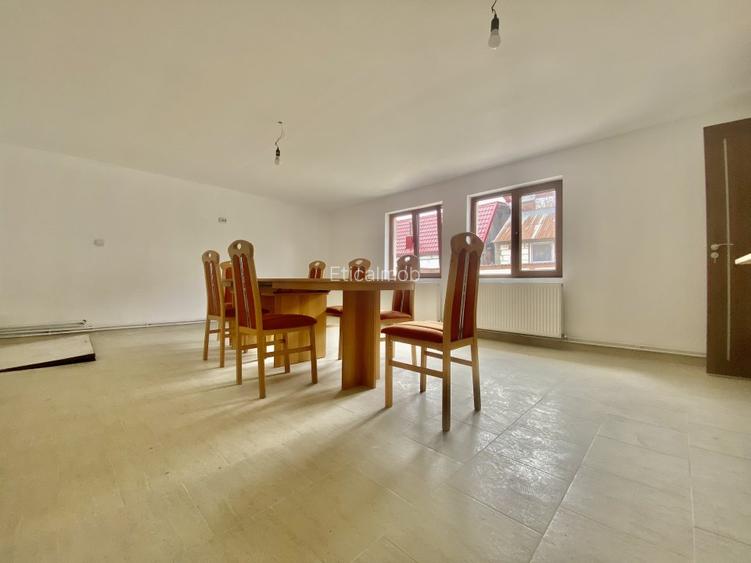 Vanzare casa P+1, teren 410 mp, zona centrala Targoviste. - 10