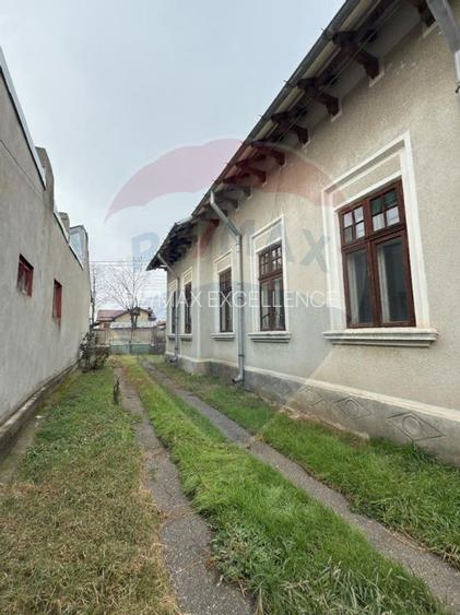 COMISION 0% - Casă interbelică cu 7 camere și teren generos 1.269 mp - 3
