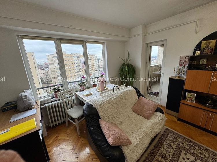 Decomandat si spatios - 21