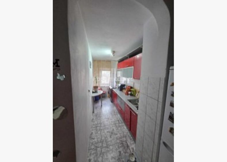 Mall Vitan - Garsoniera spatioasa - 4